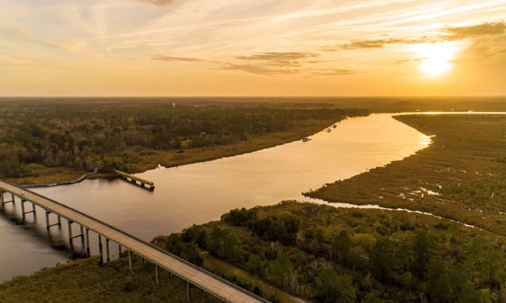 Veduta aerea, architettura, bellezza nella natura, ponte - struttura edile, nuvola - cielo