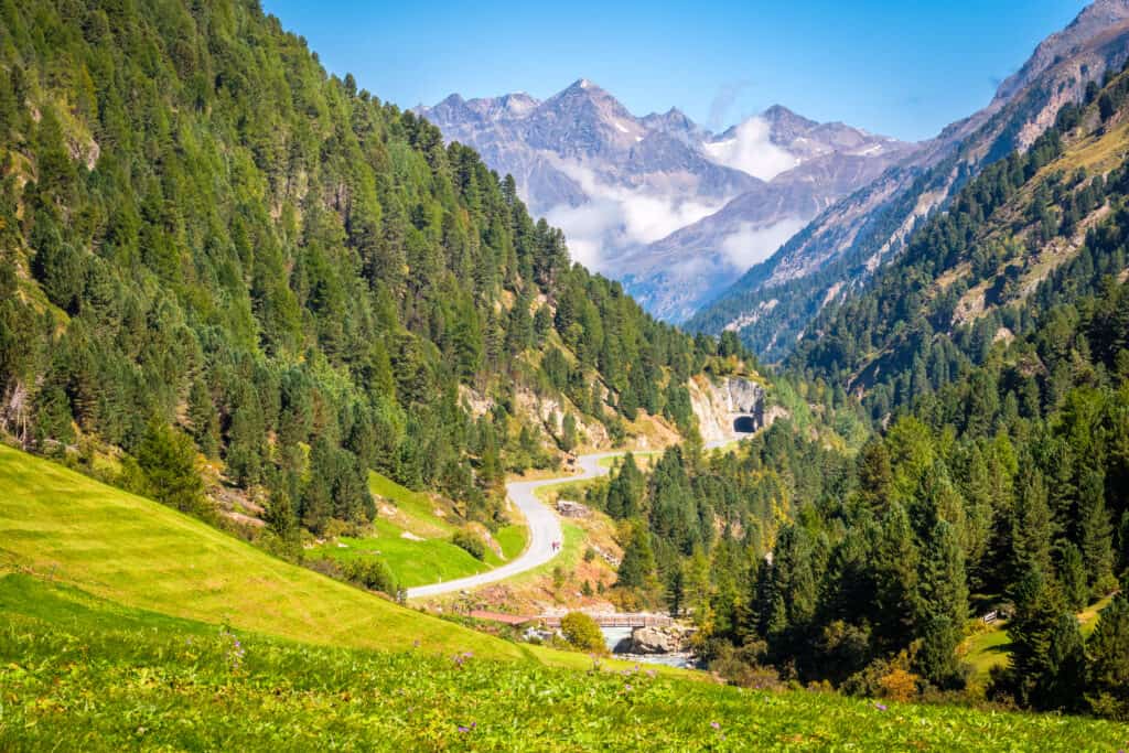 Parti della montagna delle Alpi
