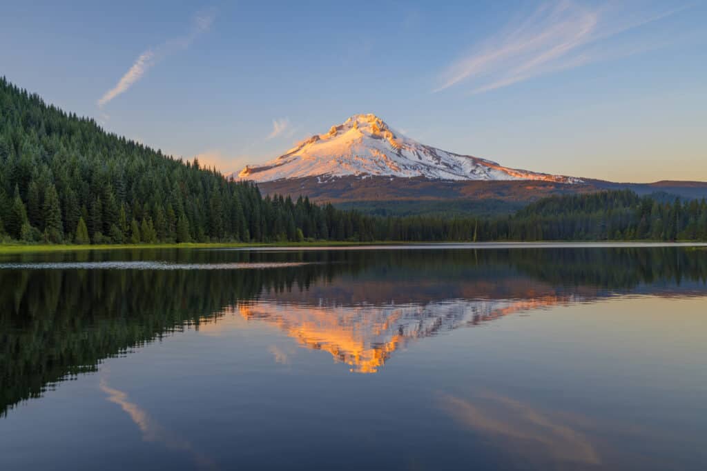 Tramonto al lago Trillium e ai riflessi del Monte Hood