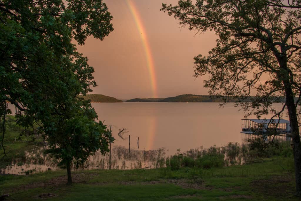 Arcobaleno su Beaver Lake Arkansas