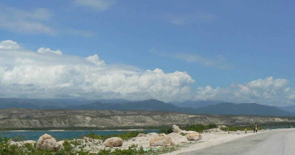 Lago Azuéi, Haiti