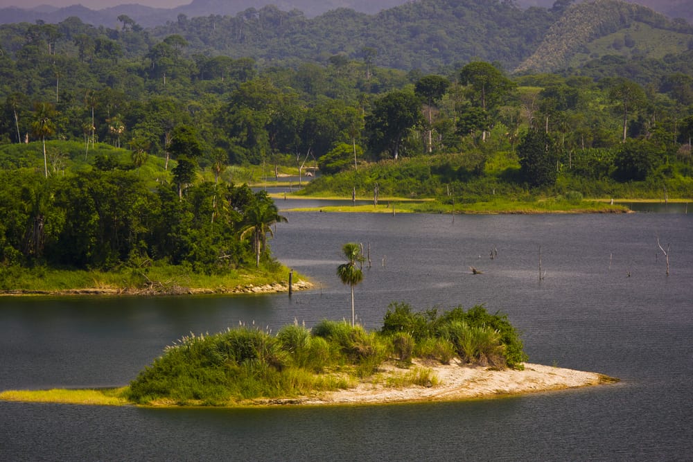 LAGO BAYANO, PANAMA