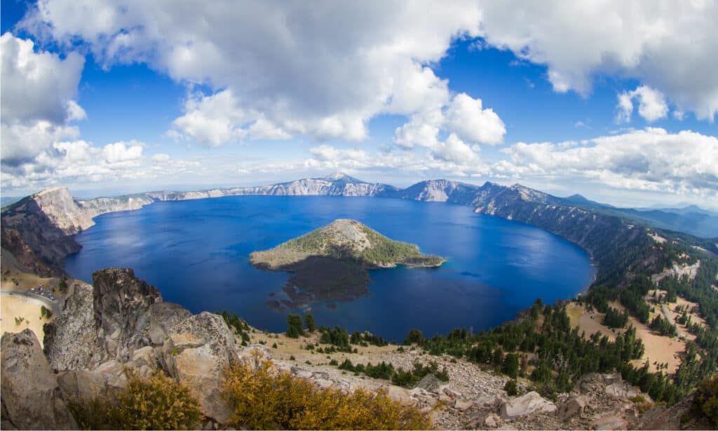 Crater Lake forma la cima di Watchman's Peak
