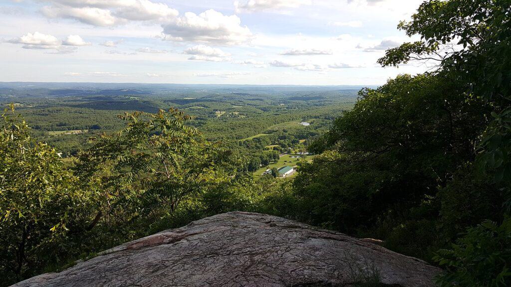 La valle di Kittatinny vista dalla montagna dell'alba, nota anche come montagna di Kittatinny nj