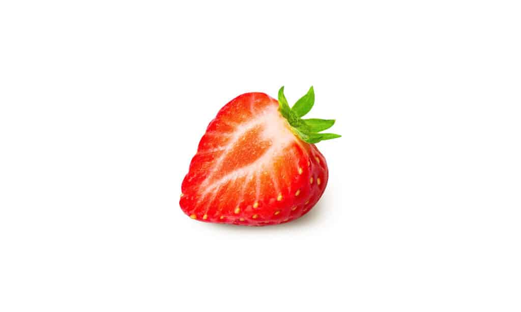 Fragola, fetta di cibo, sezione trasversale, tagliata, sfondo bianco