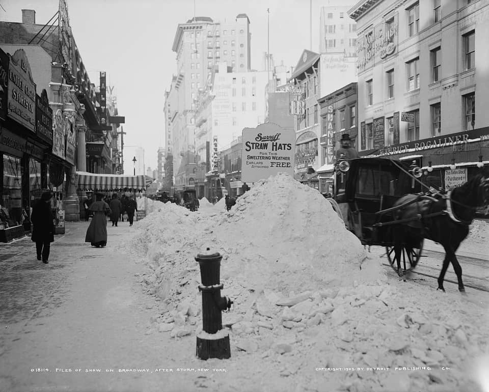 Neve a Broadway