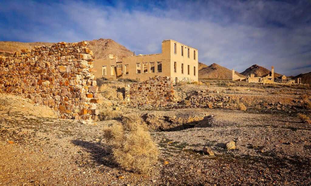 Abbandonato, Assenza, Esterno di un edificio, Struttura edile, California