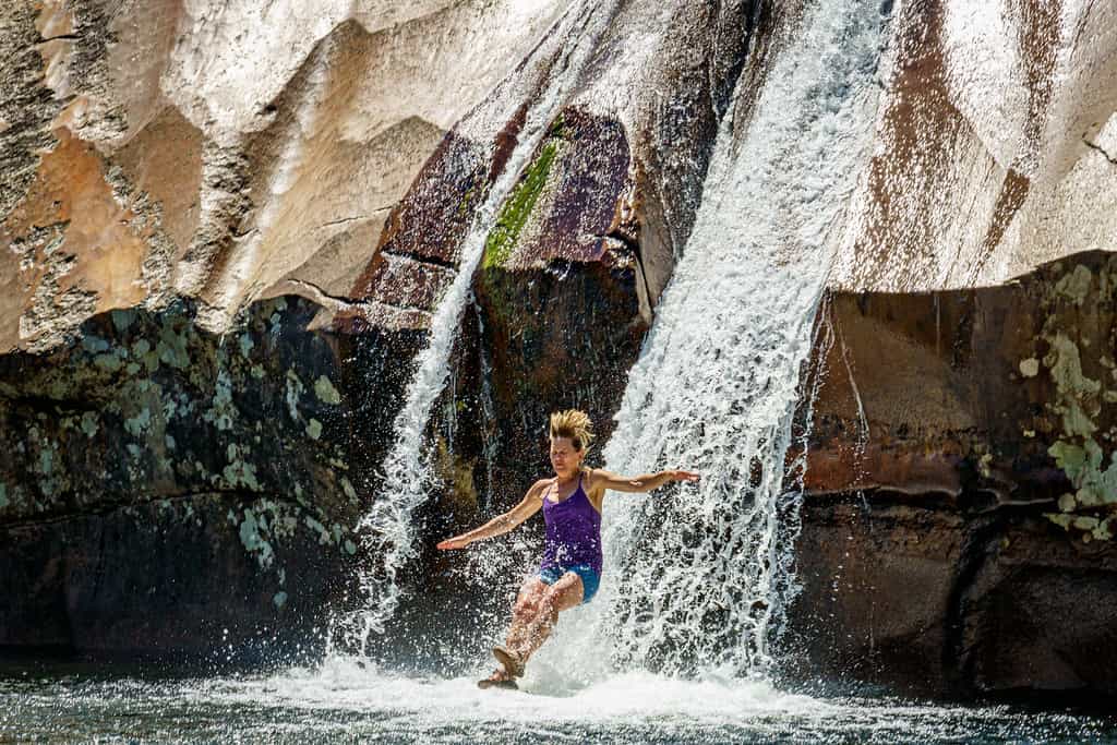 Acquascivolo di Popo Agie, fori di nuoto del Wyoming