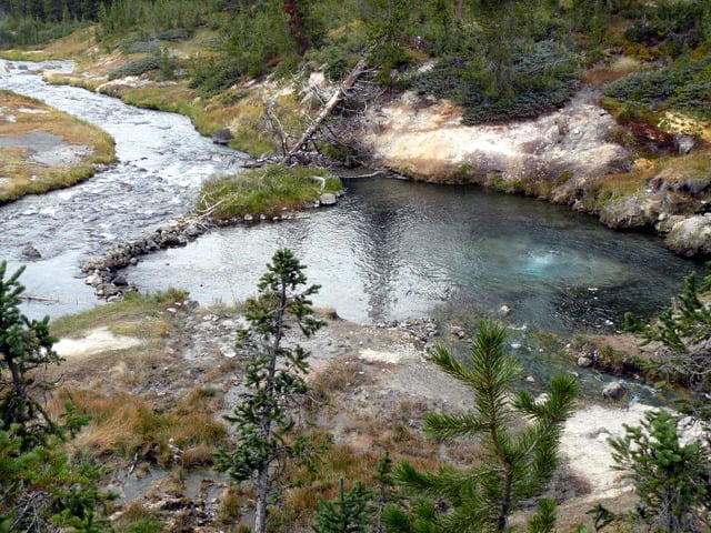 Mr. Bubbles Hot Spring, Wyoming Buche per nuotare