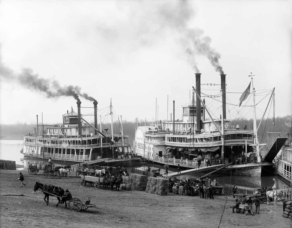 battelli fluviali sul fiume mississippi