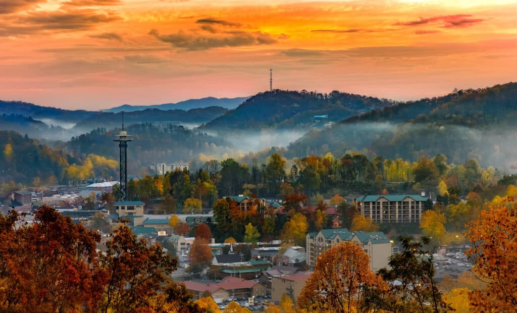 Alba sullo skyline di Gatlinburg