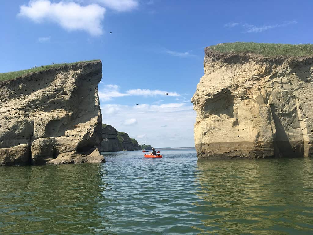 Baia del governo e lago Sakakawaea