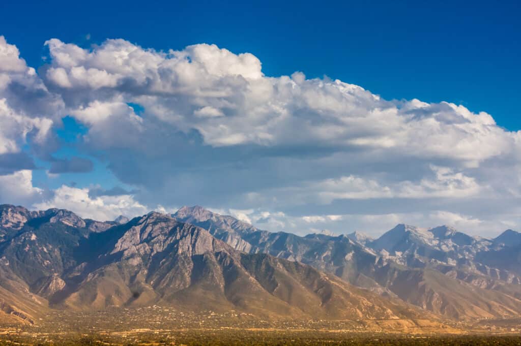 Salt Lake City con le montagne Wasatch