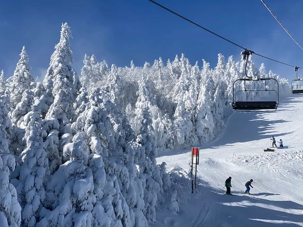 Stazione sciistica di montagna Okemo nel Vermont