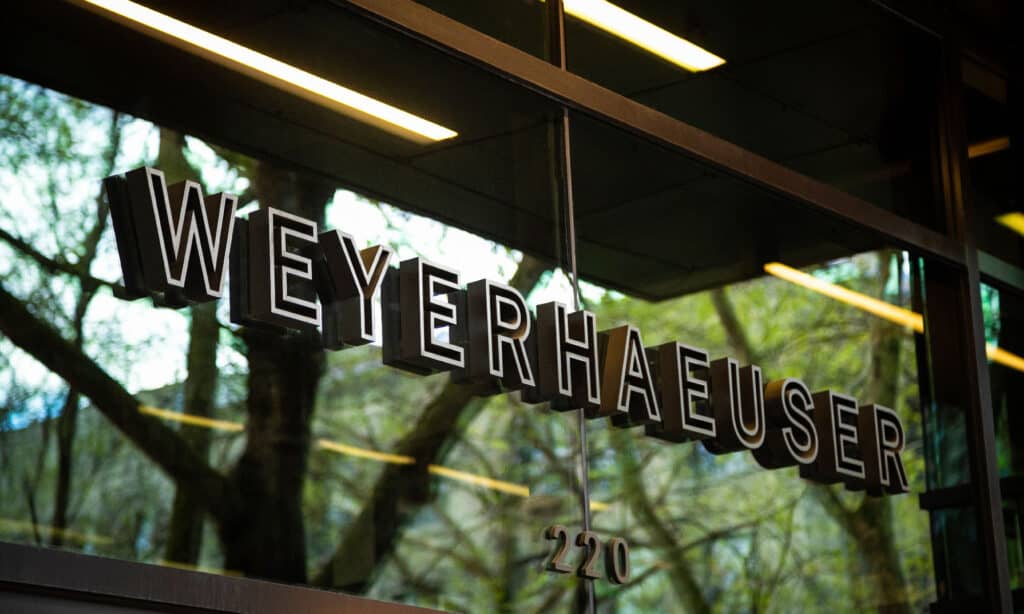 Cartello Weyerhaeuser all'ingresso