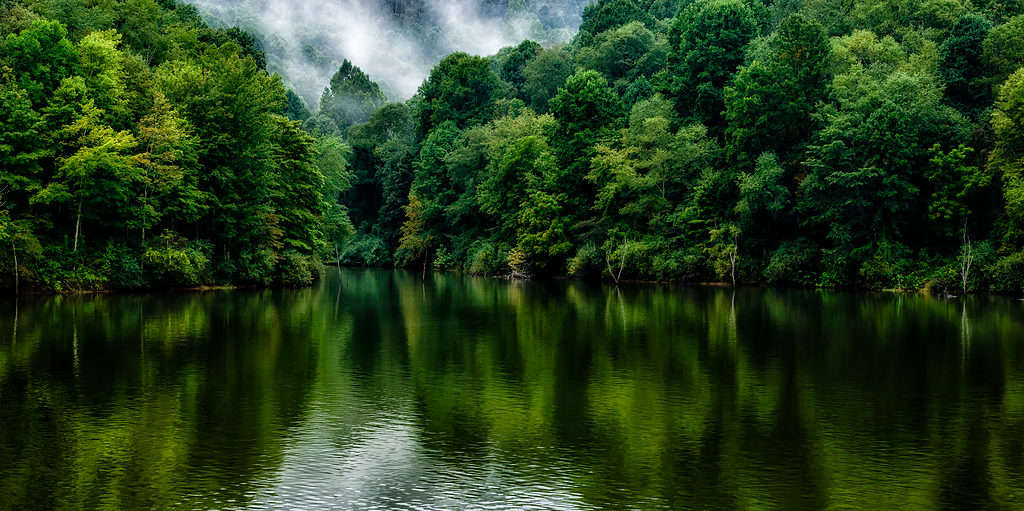Lago Stonewall-Jackson