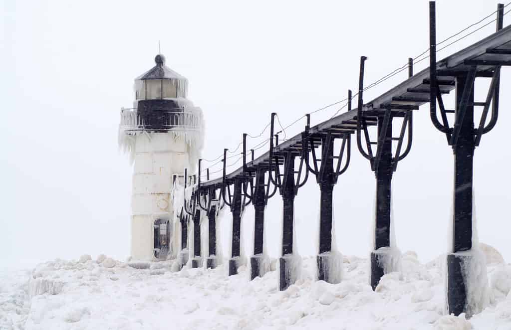 Faro esterno a St. Joseph North Pierhead