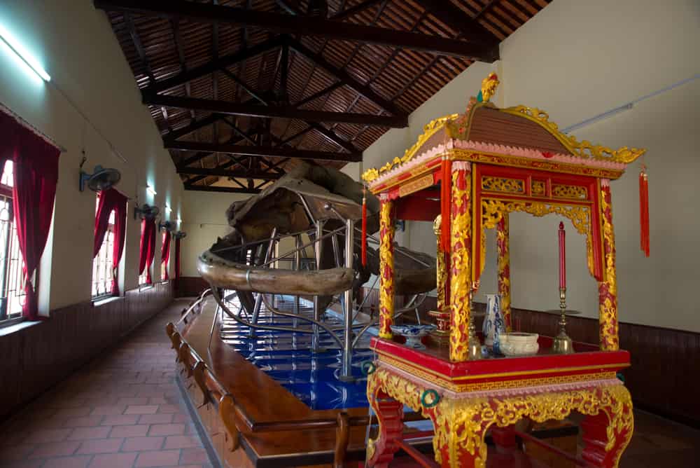 tempio delle balene in Vietnam