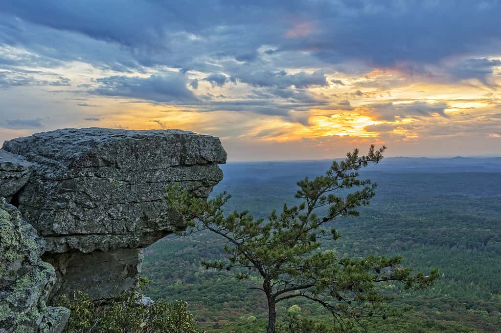 Cheaha Mountain si affacciano al tramonto
