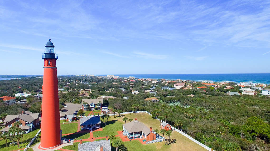 Vista aerea del faro di Ponce Inlet in Florida