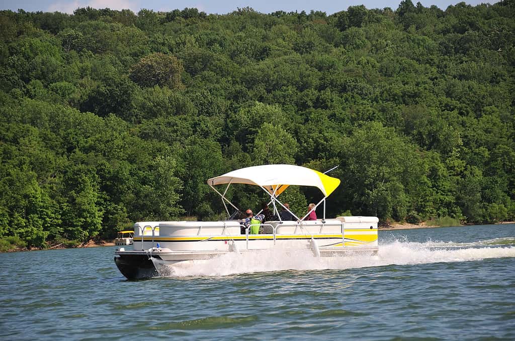 Gite in barca in Indiana - Gite in barca sul lago Brookville in Indiana, Stati Uniti.