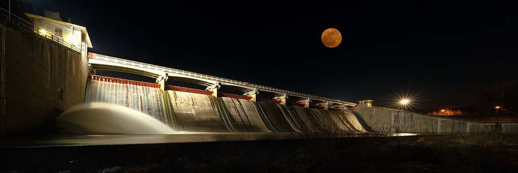 Hoover Reservoir Dam con Supermoon, Westerville, Ohio