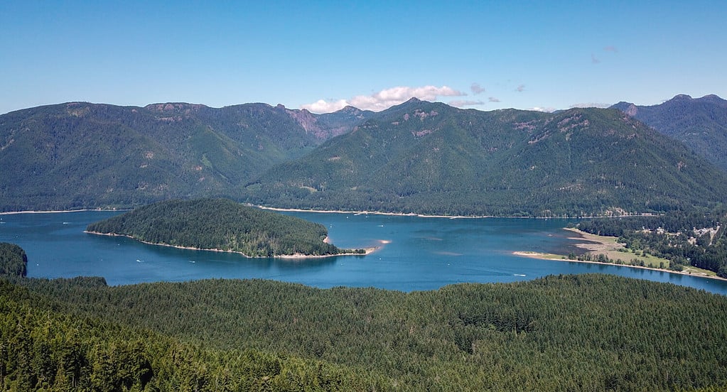 Pesca nel lago Detroit, Oregon