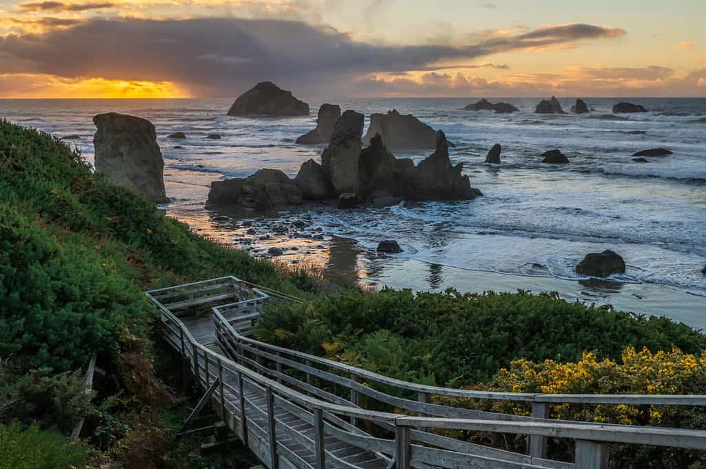Tramonto a Bandon Beach, costa dell'Oregon