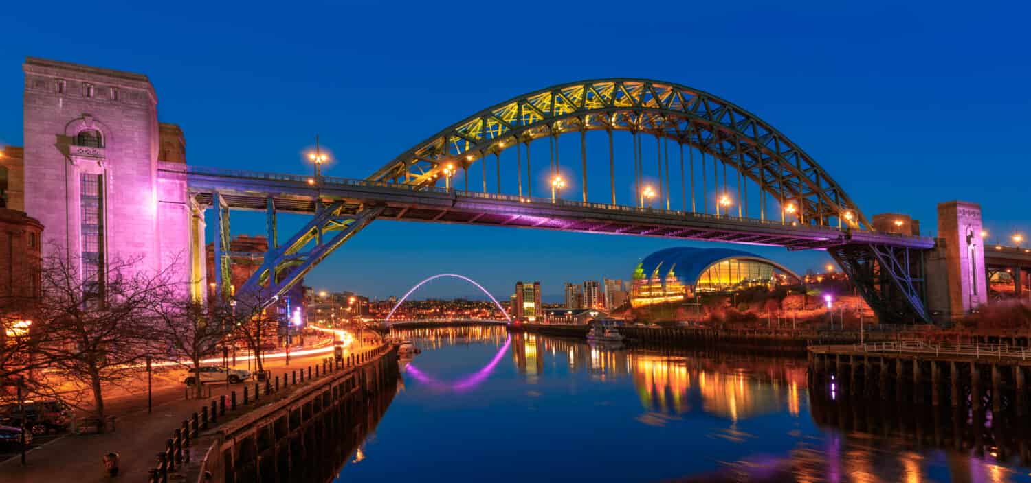 Il Tyne Bridge all'ora blu