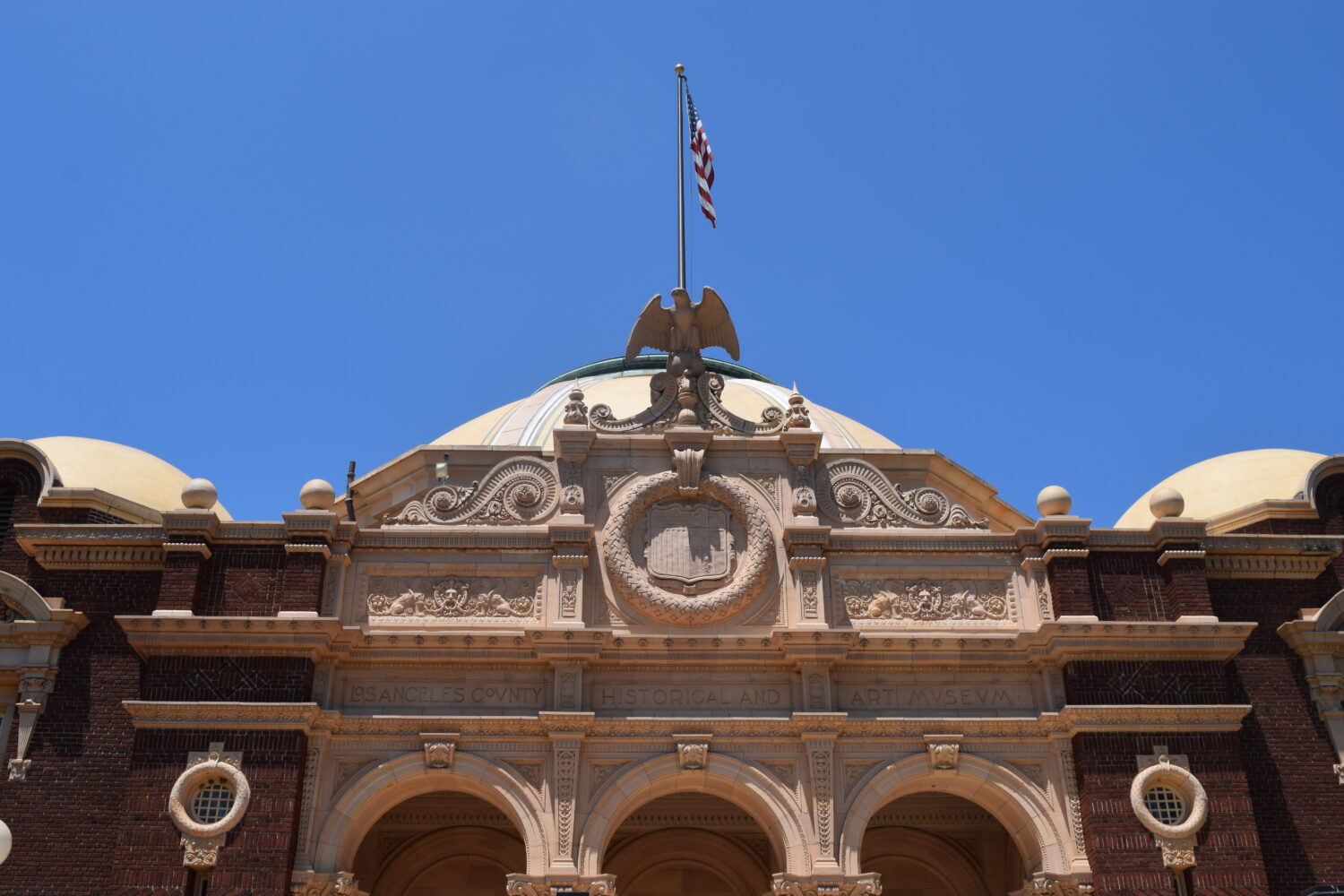 Edificio d'ingresso del Museo storico e artistico della contea di Los Angeles