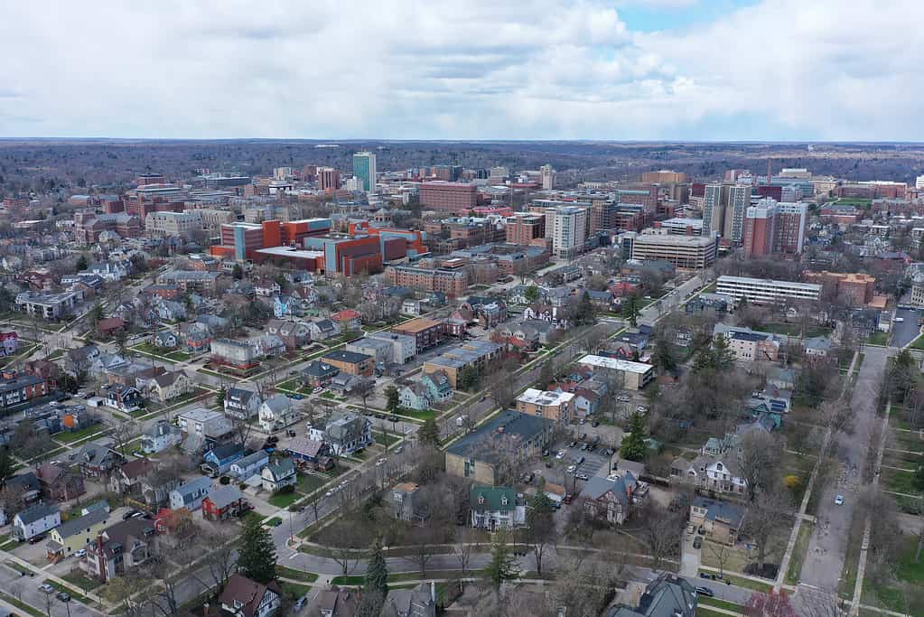 Vista aerea del centro di Ann Arbor, Michigan