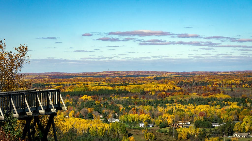 Il fogliame Pine Mountain a Iron Mountain, Michigan.