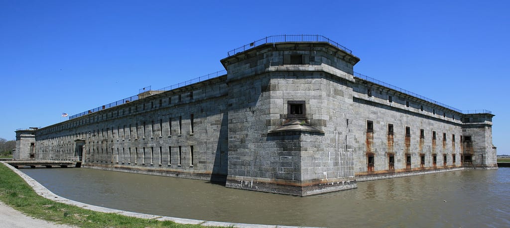 Fort Delaware fu utilizzato durante la guerra civile americana dall'Unione come campo per i prigionieri confederati, in particolare i prigionieri catturati nella battaglia di Gettysburg nel 1863.