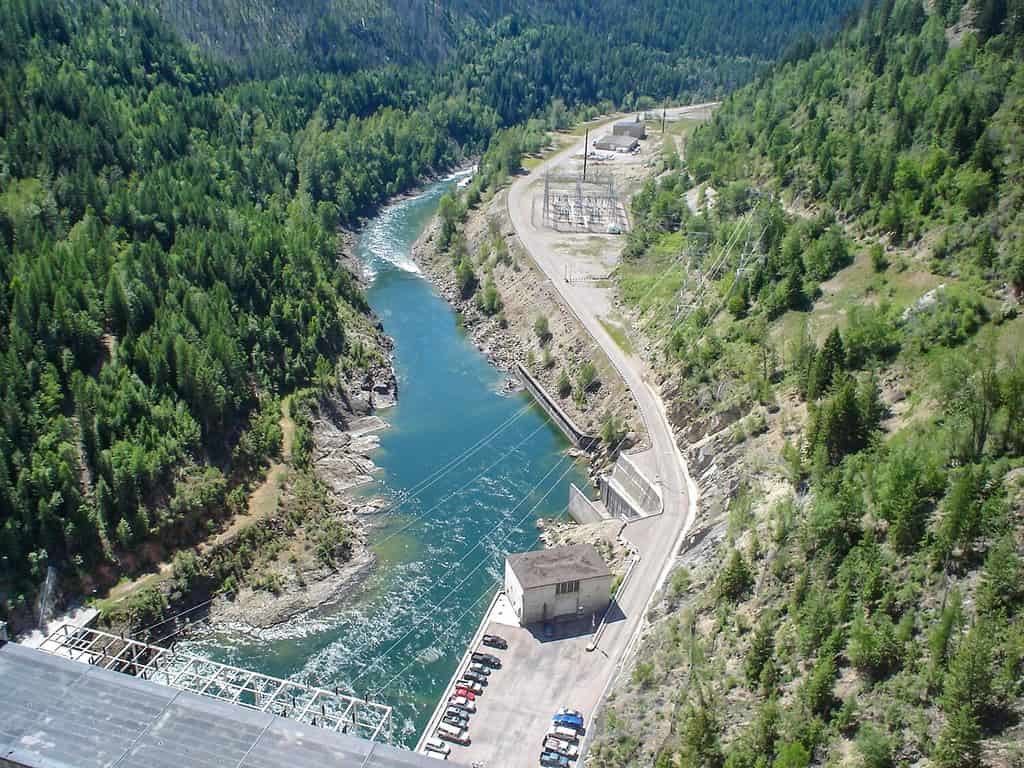 Diga di Hungry Horse sul fiume Flathead Montana
