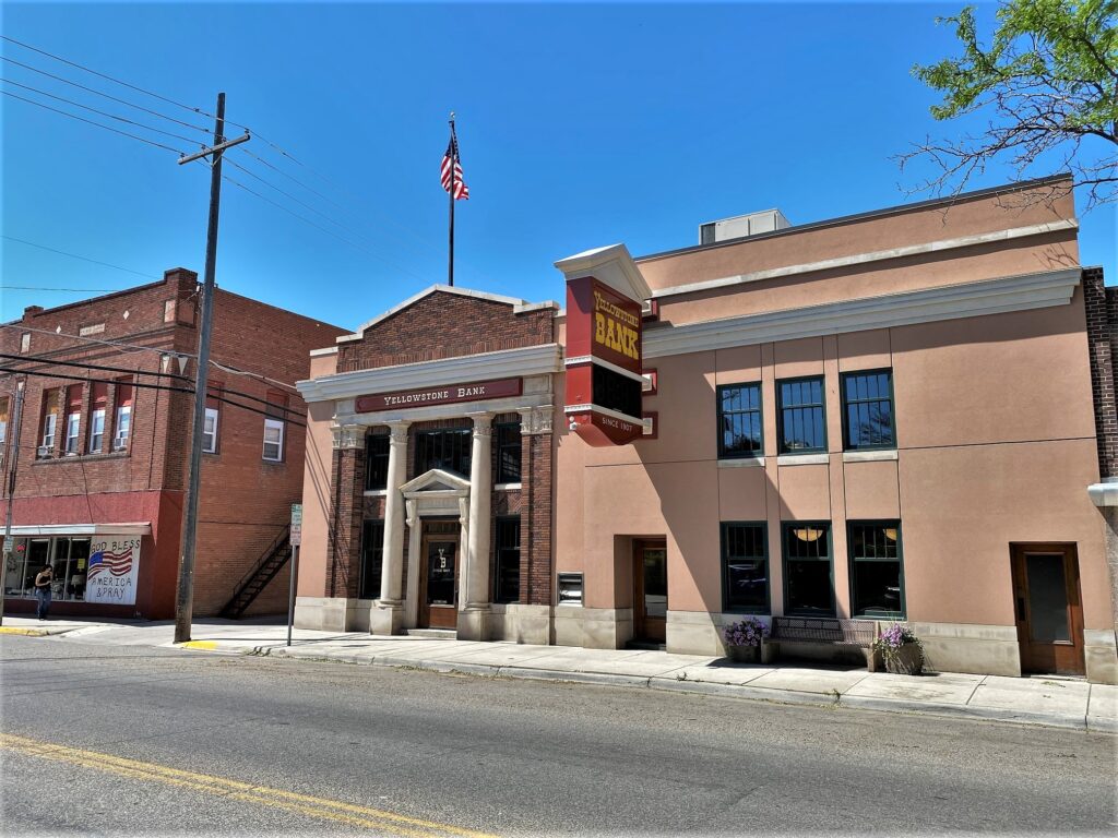 Edifici in una strada a Laurel, MT.