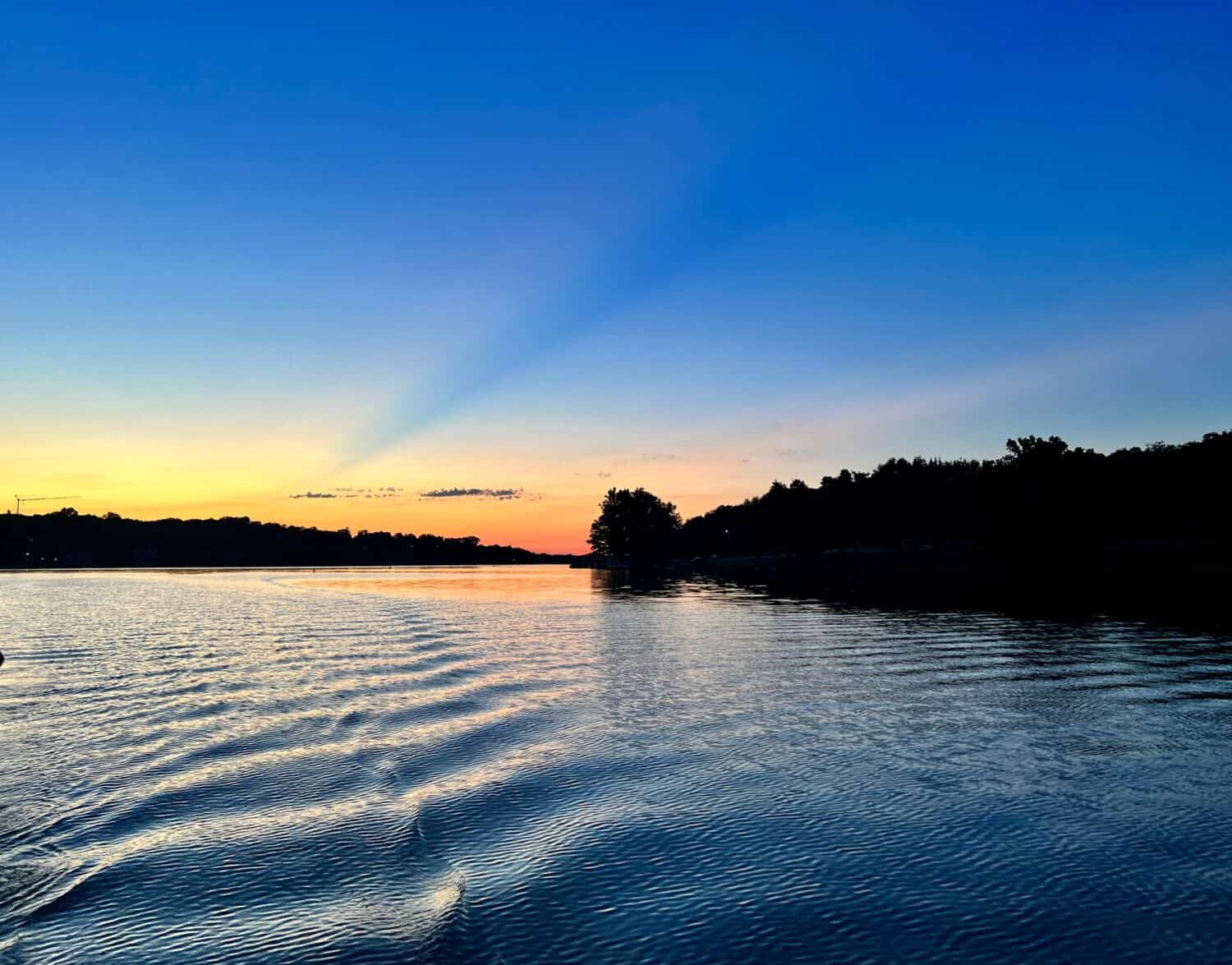 Giro serale in barca sul Lago Quivira