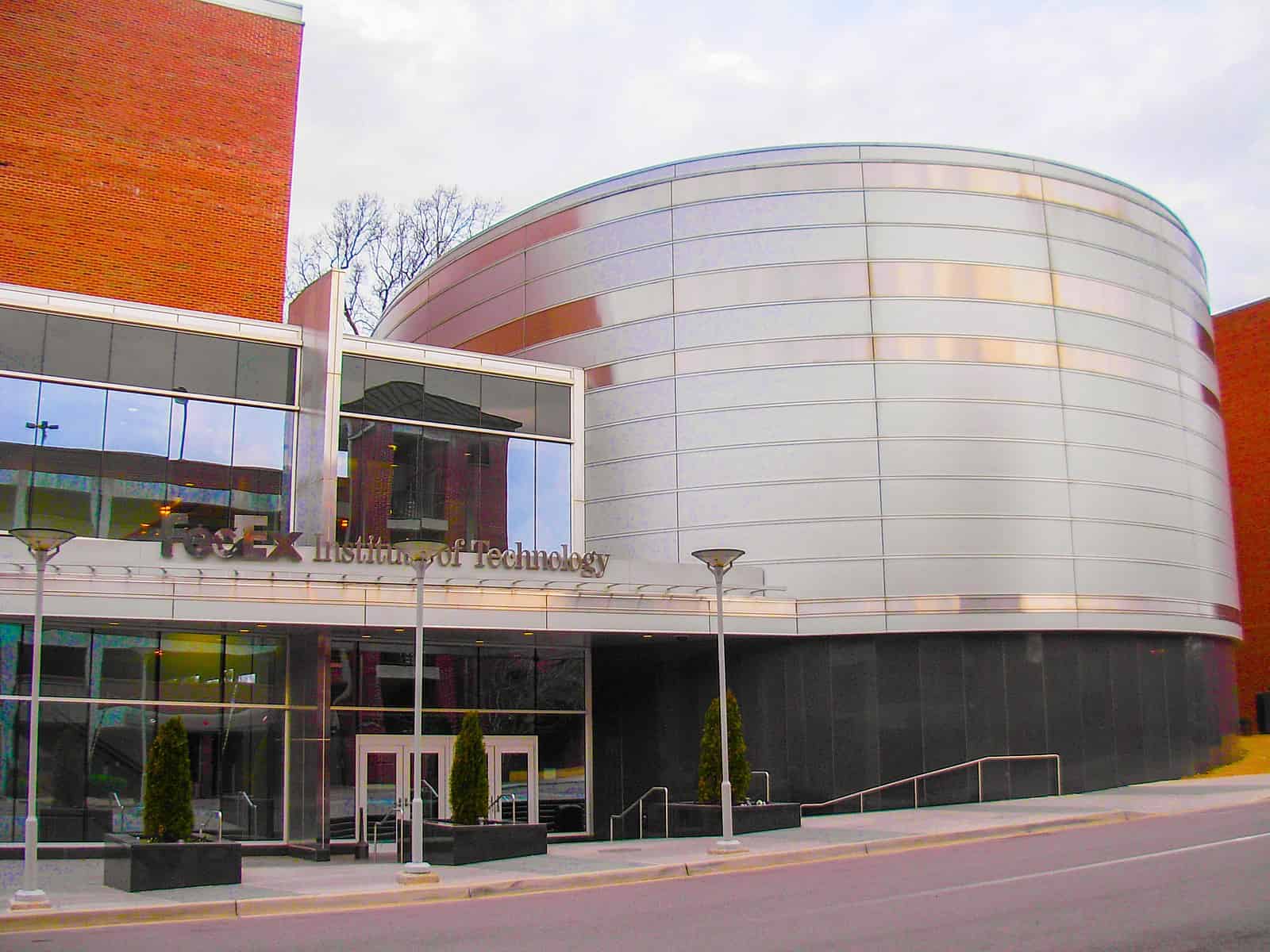 FedEx Institute of Technology, Università di Memphis