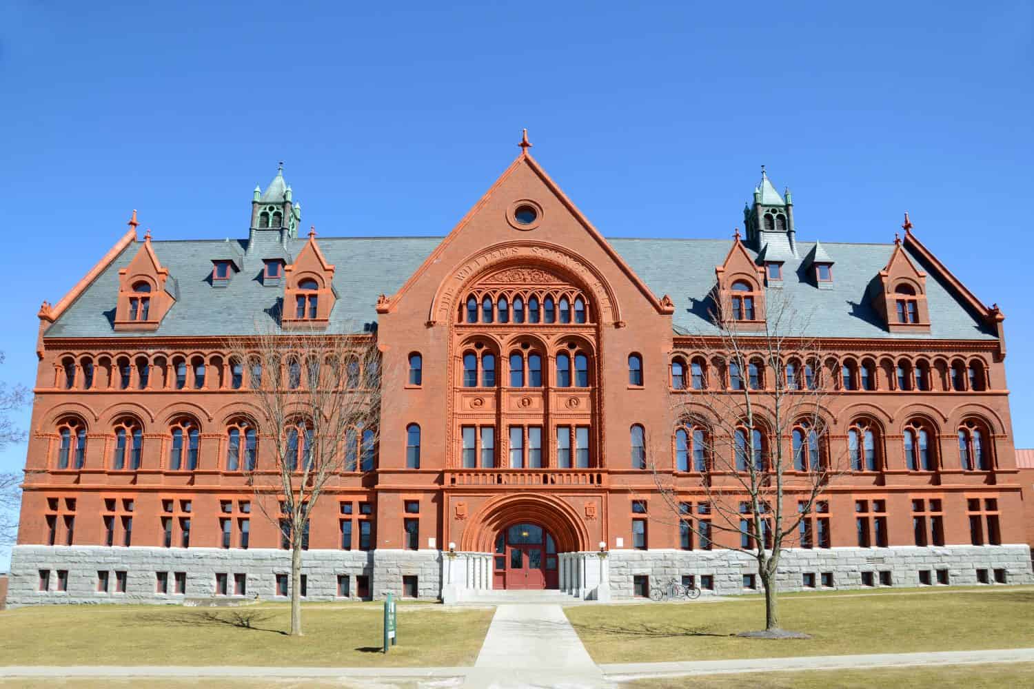 La Williams Science Hall dell'Università del Vermont (UVM) come dipartimenti di Belle Arti e Antropologia, Burlington, Vermont, USA