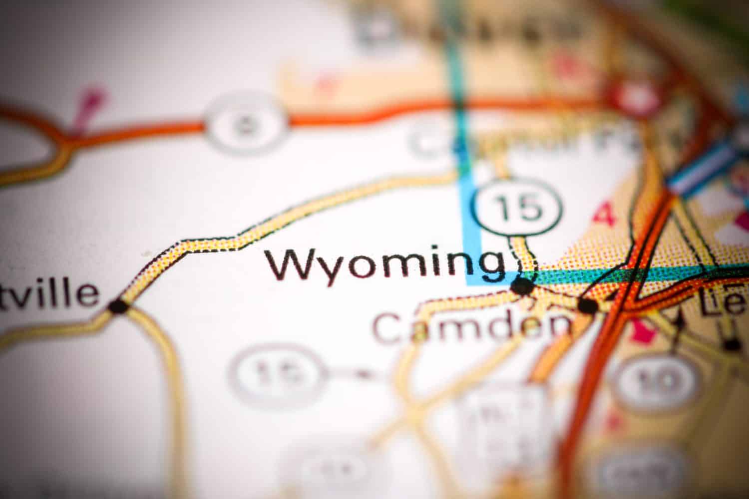 Wyoming. Delaware. Gli Stati Uniti su una mappa geografica