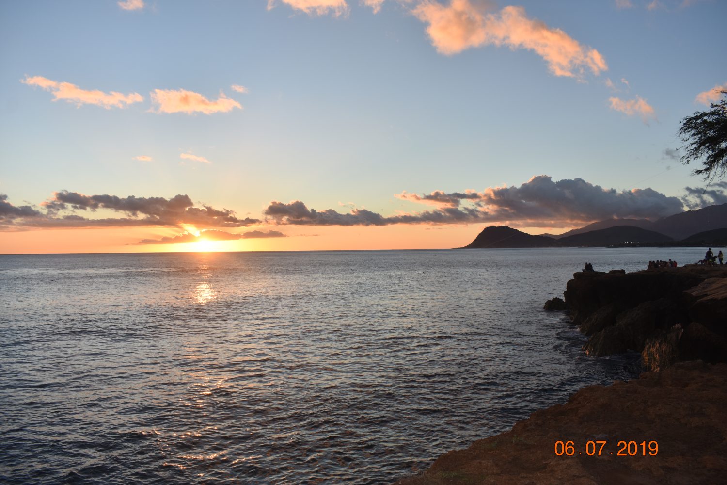 Bellissimi tramonti hawaiani sul lato ovest di O'ahu