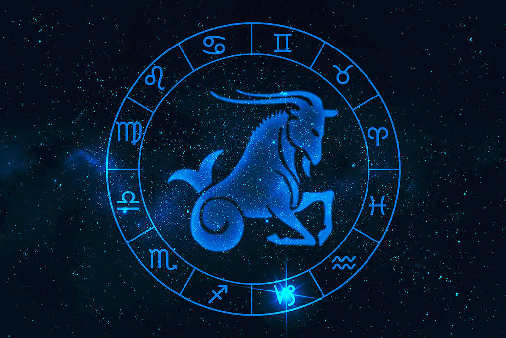 Segno dell'oroscopo capricorno in dodici zodiaci con sfondo di stelle galattiche