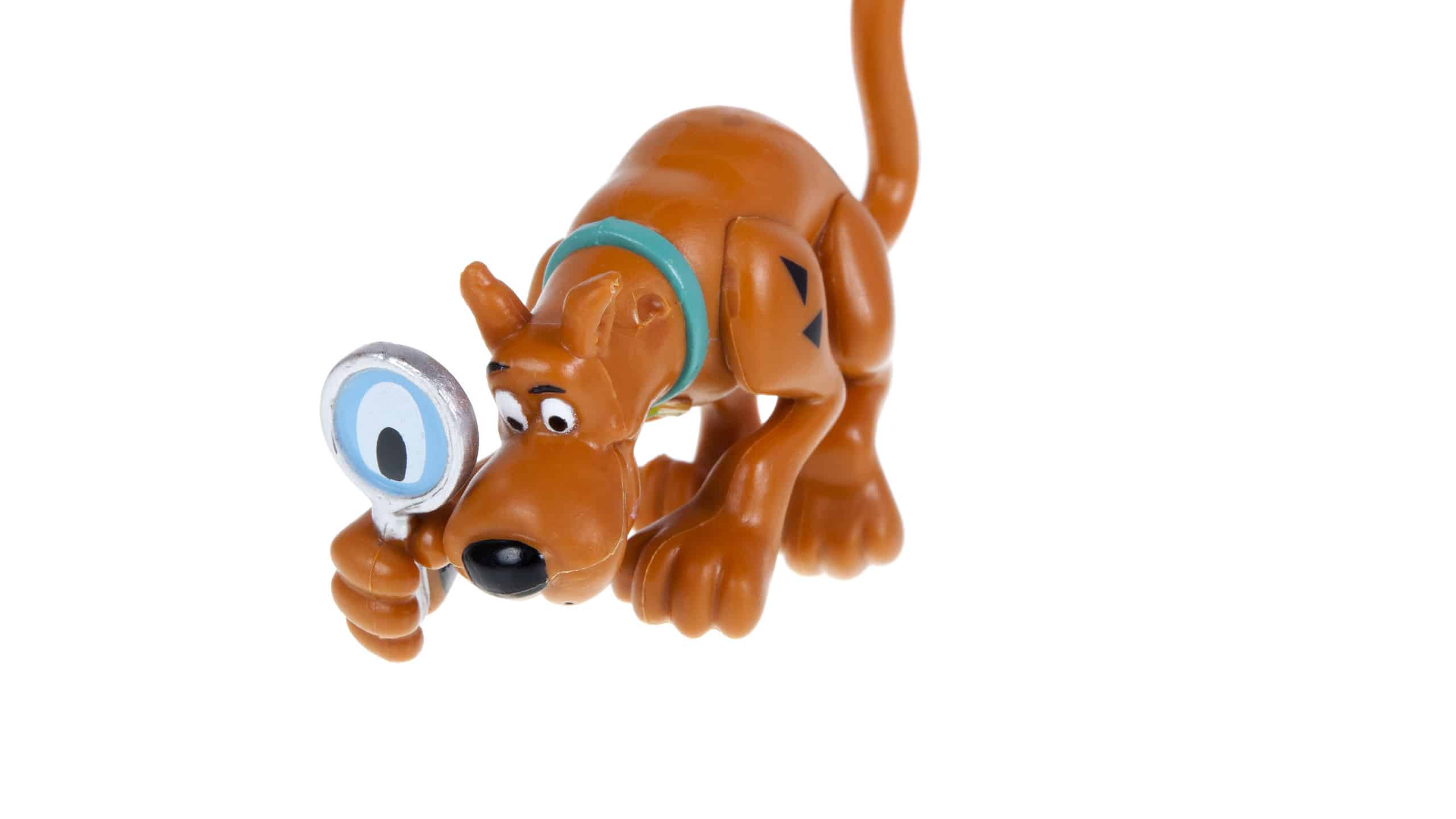 Adelaide, Australia - 28 settembre 2015: Uno studio di una minifigure Lego di Scooby Doo della serie animata Scooby Doo.  Questa figura fa parte di una serie di kit Lego rilasciati nel 2015, i Lego sono molto apprezzati dai bambini e dai collezionisti di tutto il mondo.