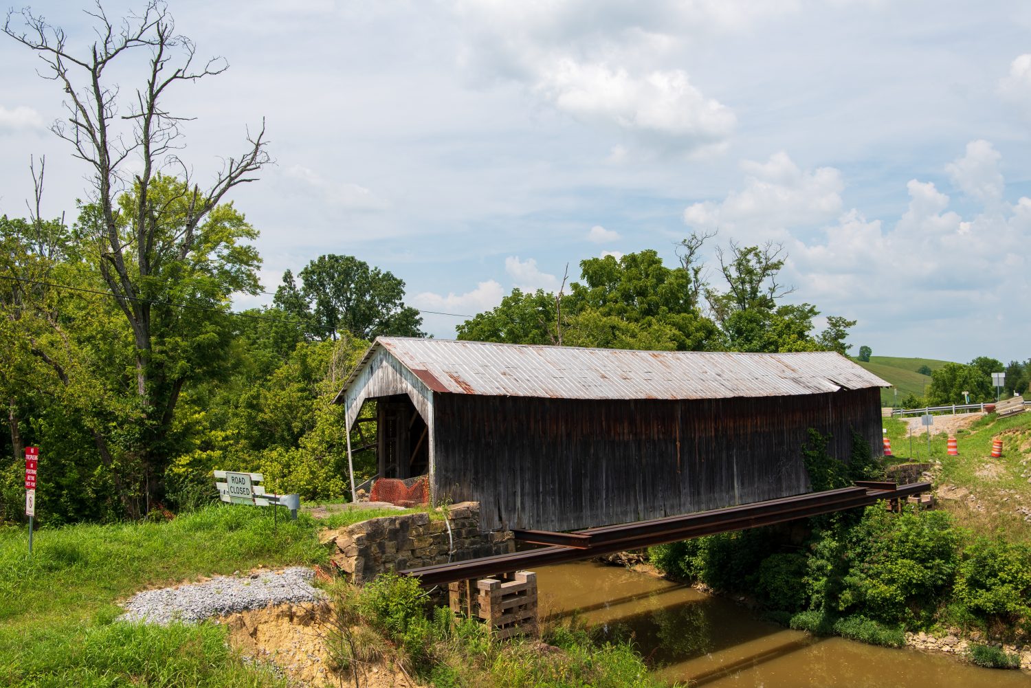 Ponte n. 17-35-05Situato nella contea di Fleming, il ponte fu costruito nel 1860 e attraversa Fox Creek appena a nord di Grange City.  La struttura reticolare dell'arco Burr è stata inondata dalle acque alluvionali nel maggio 2020.