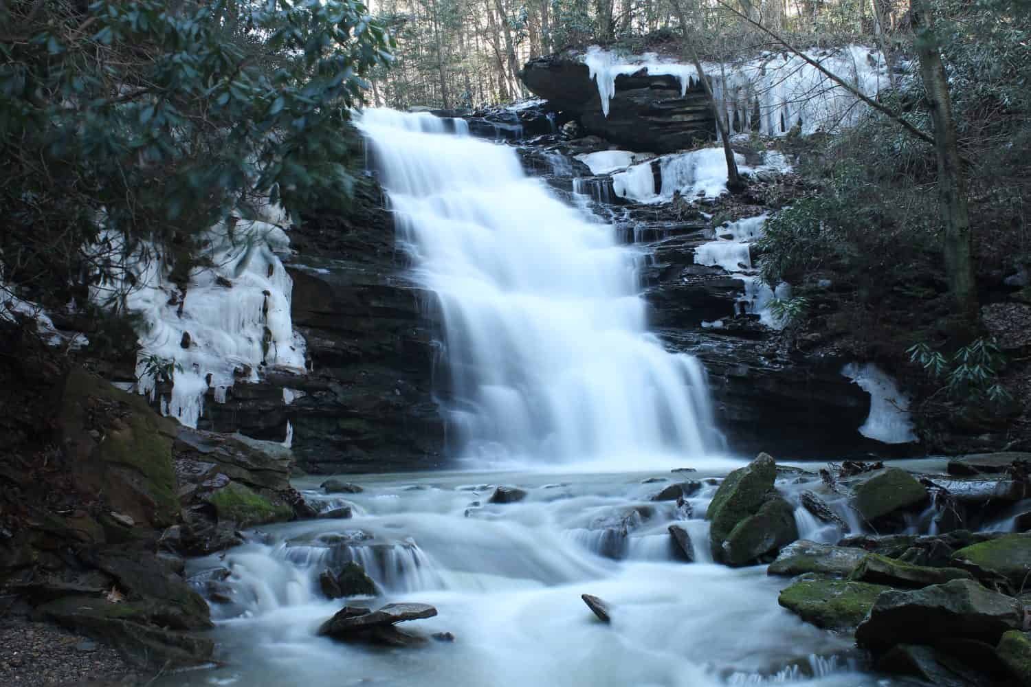 Cascata invernale Contea di Somerset, Pennsylvania