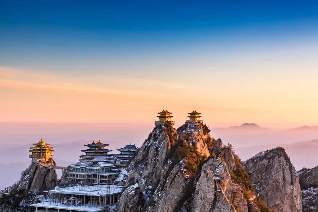 Area panoramica della montagna di Luojun Laochuan, Luoyang, Henan