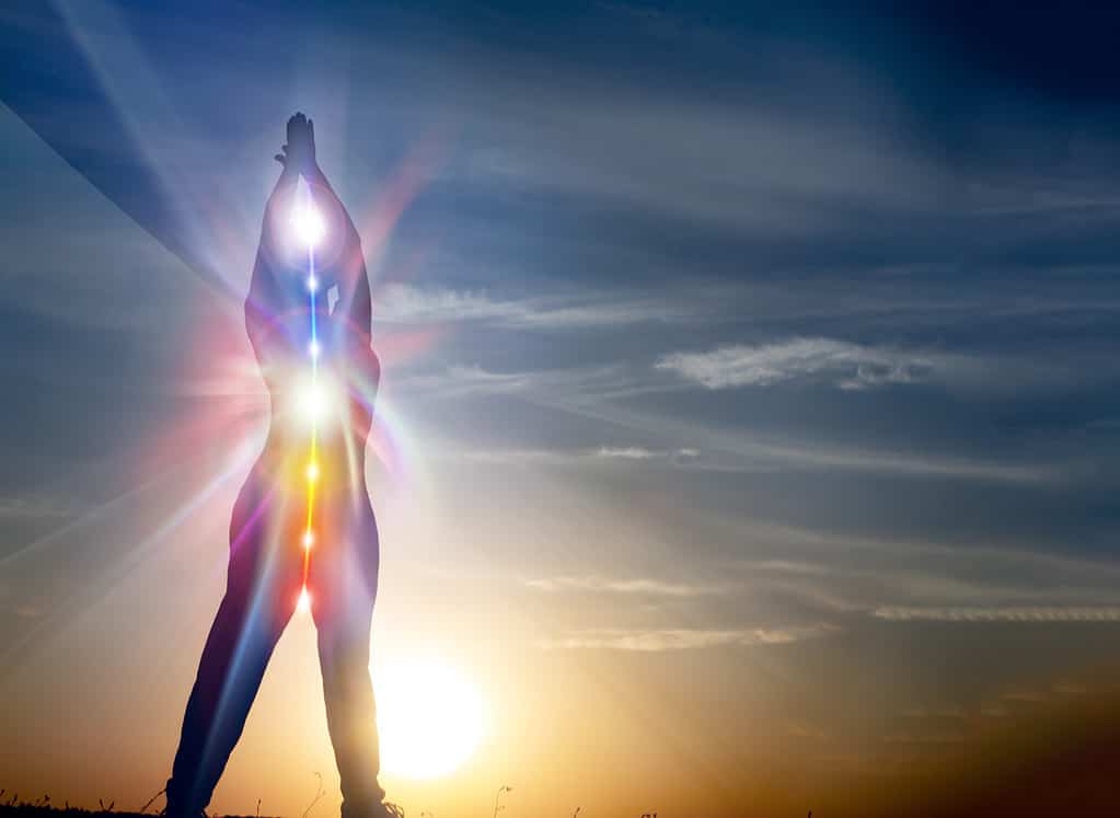 Significato dell'aura nera: personalità, energia e simbolismo
