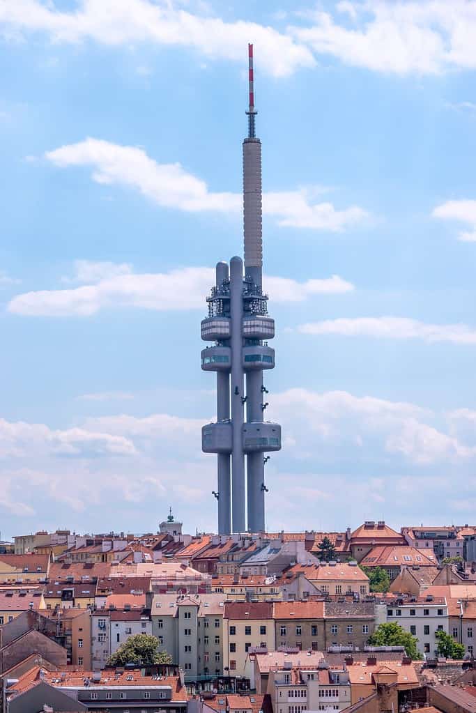 Praga, Repubblica Ceca.  Veduta dello Žižkov dalla collina Vítkov.