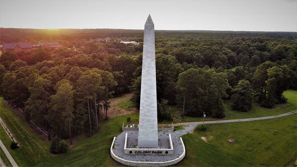Ripresa aerea della torre del Colony Park a Ridgeland, Mississippi