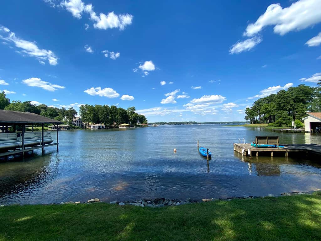 vista panoramica del lago Gaston